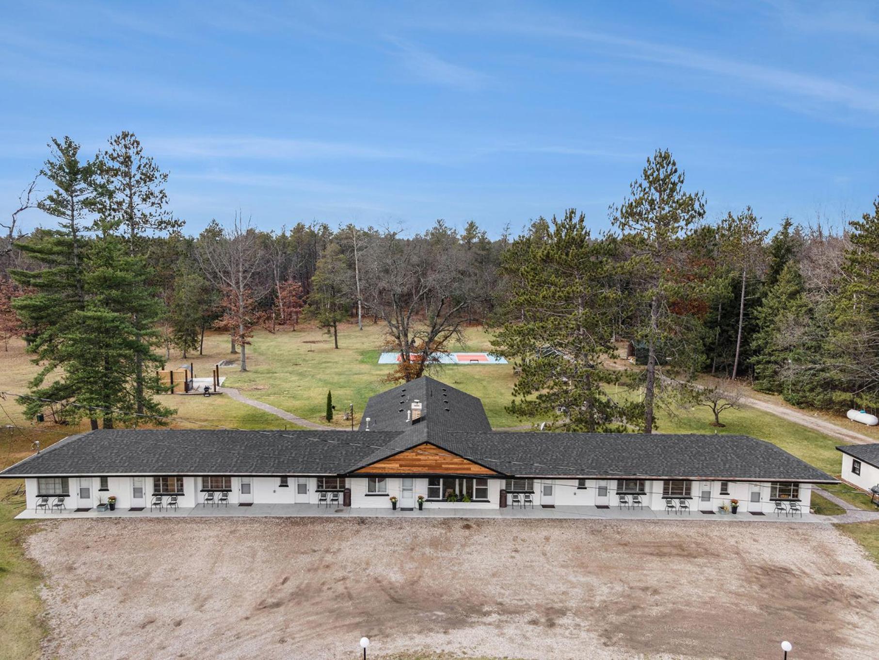The Windmoor Lodge Grayling Extérieur photo